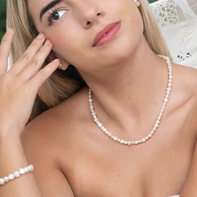 Verfijnde Parelketting | Witgoud