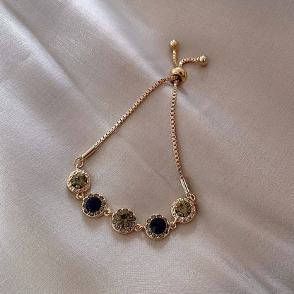 Retro Temperament Bracelet