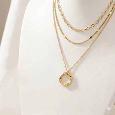 Gelaagde ketting met cirkelbedel